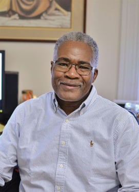 Photo of Larry Roper